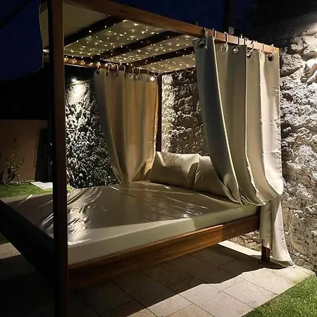 Captivating 1-Bed House *